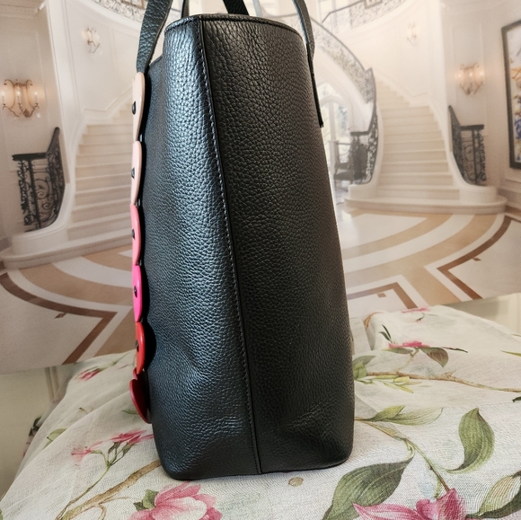 Authentic KATE SPADE Large Tote with HEART DETAIL - Picture 8 of 16